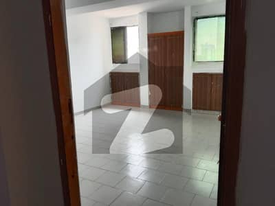 OFFICE FOR SALE IN GULBERG III OFFICE FOR SALE IN GULBERG III