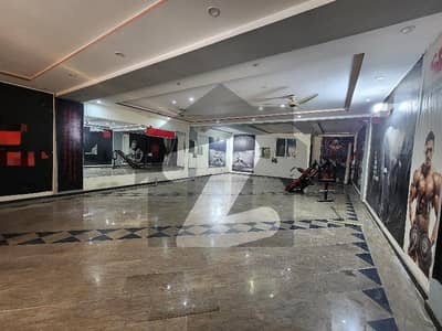 10 Marla Floor available for rent