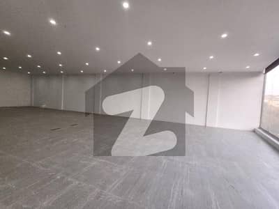 10 marla Floor available for rent