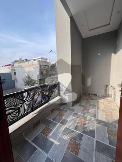 پارک ویو سٹی - ٹیولپ بلاک پارک ویو سٹی,لاہور میں 4 کمروں کا 5 مرلہ مکان 2.35 کروڑ میں برائے فروخت۔ پارک ویو سٹی - ٹیولپ بلاک پارک ویو سٹی,لاہور میں 4 کمروں کا 5 مرلہ مکان 2.35 کروڑ میں برائے فروخت۔