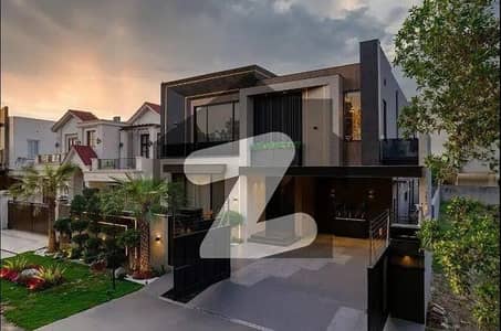 ڈی ایچ اے فیز 7 - بلاک آر فیز 7,ڈیفنس (ڈی ایچ اے),لاہور میں 5 کمروں کا 1 کنال مکان 8.35 کروڑ میں برائے فروخت۔ ڈی ایچ اے فیز 7 - بلاک آر فیز 7,ڈیفنس (ڈی ایچ اے),لاہور میں 5 کمروں کا 1 کنال مکان 8.35 کروڑ میں برائے فروخت۔