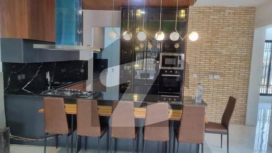 بحریہ ٹاؤن فیز 8 بحریہ ٹاؤن راولپنڈی,راولپنڈی میں 5 کمروں کا 5 مرلہ مکان 1.95 کروڑ میں برائے فروخت۔