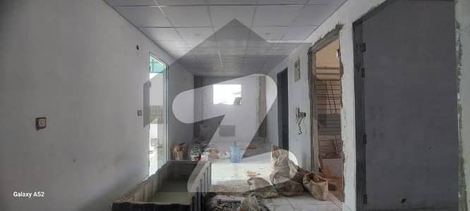 طارق روڈ کراچی میں 2 کمروں کا 5 مرلہ پینٹ ہاؤس 1.2 کروڑ میں برائے فروخت۔