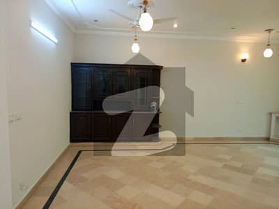 2450 Sq Ft Upper Portion