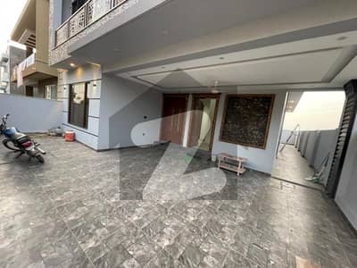 بحریہ ٹاؤن فیز 8 ۔ بلاک آئی بحریہ ٹاؤن فیز 8,بحریہ ٹاؤن راولپنڈی,راولپنڈی میں 5 کمروں کا 10 مرلہ مکان 1.2 لاکھ میں کرایہ پر دستیاب ہے۔ بحریہ ٹاؤن فیز 8 ۔ بلاک آئی بحریہ ٹاؤن فیز 8,بحریہ ٹاؤن راولپنڈی,راولپنڈی میں 5 کمروں کا 10 مرلہ مکان 1.2 لاکھ میں کرایہ پر دستیاب ہے۔