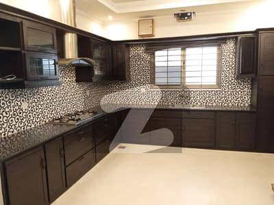 ڈی ایچ اے فیز 3 - بلاک ایکس فیز 3,ڈیفنس (ڈی ایچ اے),لاہور میں 5 کمروں کا 1 کنال مکان 6.9 کروڑ میں برائے فروخت۔