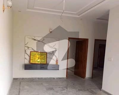 Good 10 Marla Upper Portion For rent In DHA Phase 4 - Block AA