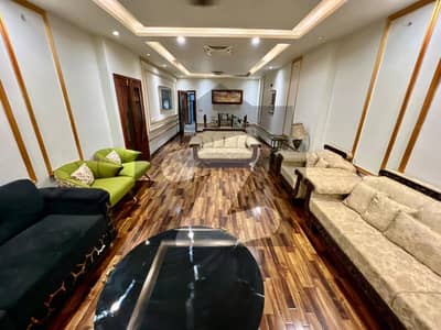 فیصل ٹاؤن لاہور میں 5 کمروں کا 1 کنال مکان 13.0 کروڑ میں برائے فروخت۔