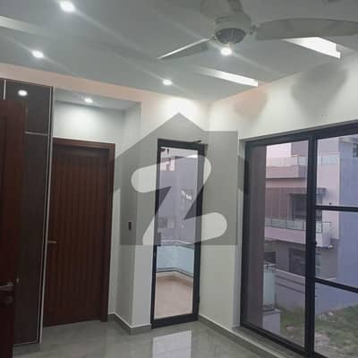 5M House for rent In 9 Town Block A