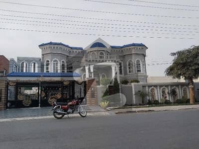 این ایف سی 1 لاہور میں 6 کمروں کا 2 کنال مکان 16.0 کروڑ میں برائے فروخت۔