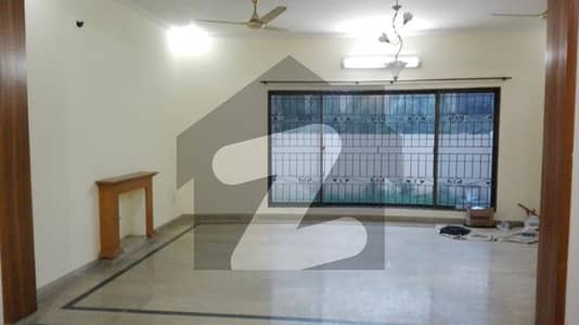 ڈی ایچ اے فیز 3 ڈیفنس (ڈی ایچ اے),لاہور میں 5 کمروں کا 1 کنال مکان 6.5 کروڑ میں برائے فروخت۔