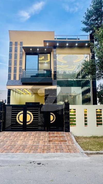 Prime Location House Spread Over 5 Marla In Citi Housing Society Available