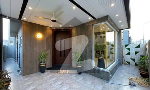 10 Marla House For rent Is Available In DHA Phase 7 - Block Y