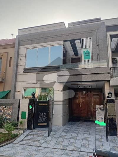 5 Marla brand new and modren house