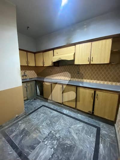 چکلالہ سکیم 3 چکلالہ سکیم,راولپنڈی میں 2 کمروں کا 5 مرلہ فلیٹ 32.0 ہزار میں کرایہ پر دستیاب ہے۔ چکلالہ سکیم 3 چکلالہ سکیم,راولپنڈی میں 2 کمروں کا 5 مرلہ فلیٹ 32.0 ہزار میں کرایہ پر دستیاب ہے۔