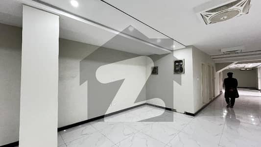 جی ۔ 6 مرکز جی ۔ 6,اسلام آباد میں 18 مرلہ دکان 13.0 لاکھ میں کرایہ پر دستیاب ہے۔