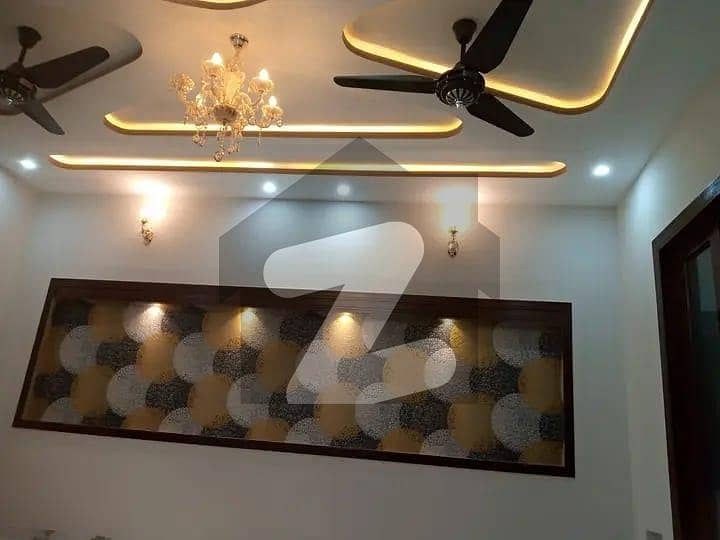 Beautiful Full House In Media Town Beautiful Full House In Media Town