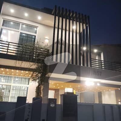 Available For Sale 10 Marla House Luxury House Basement Available