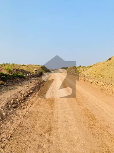 سی ۔ 14 اسلام آباد میں 1 کنال رہائشی پلاٹ 5.2 کروڑ میں برائے فروخت۔