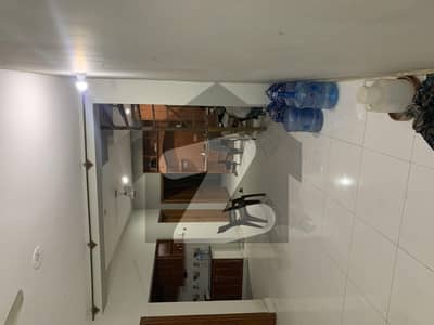 آئی ۔ 11 اسلام آباد میں 2 کمروں کا 6 مرلہ زیریں پورشن 60.0 ہزار میں کرایہ پر دستیاب ہے۔