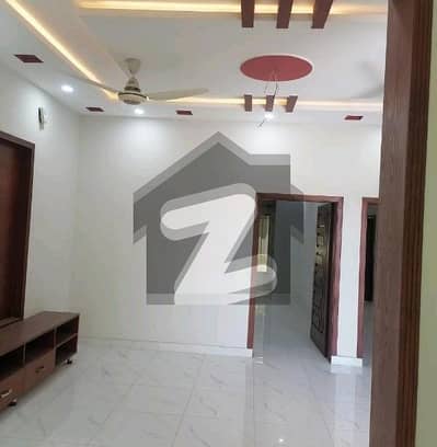 BEAUTIFUL LOCATION UPPER PORTION FOR RENT