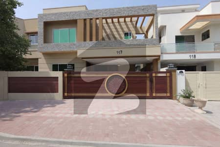 10 Marla Slightly Used House At Very Affordable Price 10 Marla Slightly Used House At Very Affordable Price