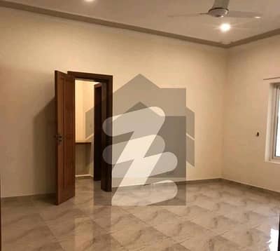 BEAUTIFUL LOCATION LIKE BRAND NEW BASEMENT FOR RENT