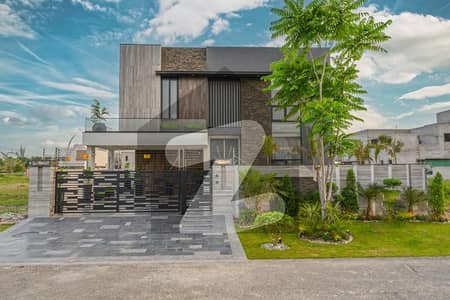 ڈی ایچ اے فیز 7 - بلاک یو فیز 7,ڈیفنس (ڈی ایچ اے),لاہور میں 5 کمروں کا 1 کنال مکان 7.75 کروڑ میں برائے فروخت۔