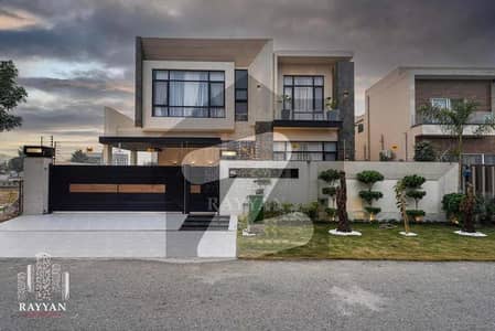 ڈی ایچ اے فیز 5 ڈیفنس (ڈی ایچ اے),لاہور میں 5 کمروں کا 1 کنال مکان 10.0 کروڑ میں برائے فروخت۔