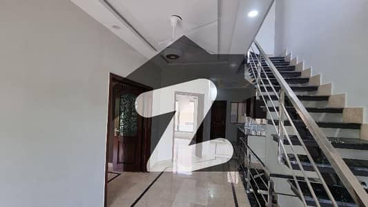 BEAUTIFUL LOCATION LIKE BRAND NEW HOUSE FOR RENT