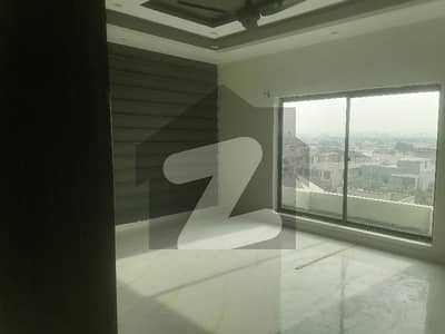 1Kanal GROUND PORTION FOR RENT