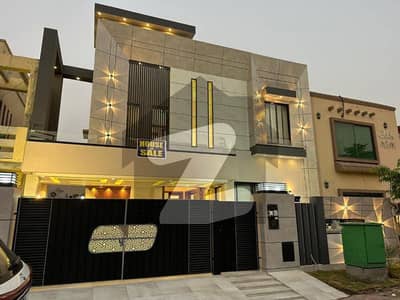 10 MARLA LUXURY LIKE BRAND NEW HOUSE FOR RENT IN BAHRIA TOWN LAHORE