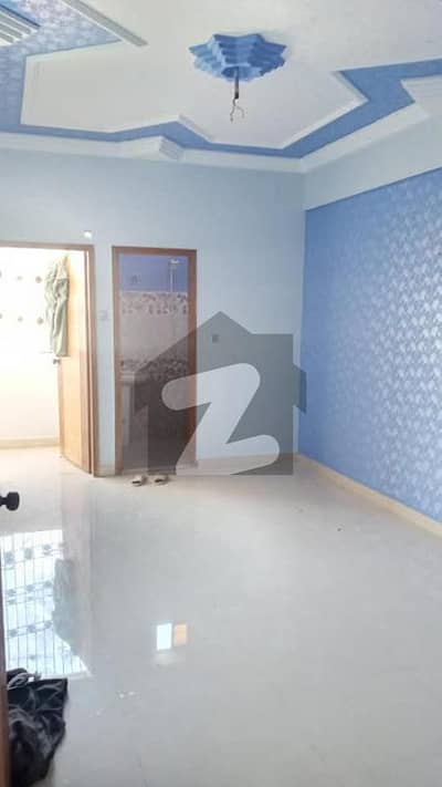 2 Bed Lounge Available For Sale