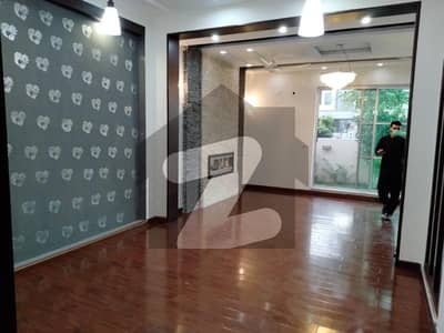 ڈی ایچ اے فیز 5 ڈیفنس (ڈی ایچ اے),لاہور میں 4 کمروں کا 10 مرلہ مکان 2.0 لاکھ میں کرایہ پر دستیاب ہے۔ ڈی ایچ اے فیز 5 ڈیفنس (ڈی ایچ اے),لاہور میں 4 کمروں کا 10 مرلہ مکان 2.0 لاکھ میں کرایہ پر دستیاب ہے۔