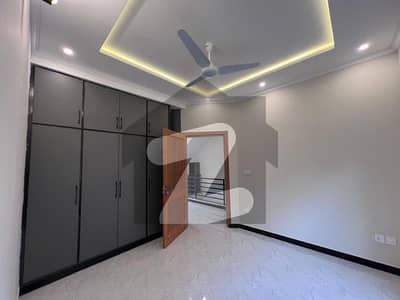 5 Marla 25 X 50 Upper Portion For Rent G 14 /4