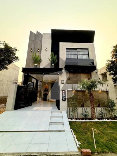 DHA 9TOWN 5MARLA BRAND NEW MODERN DESIGN HOUSE FOR SALE DHA 9TOWN 5MARLA BRAND NEW MODERN DESIGN HOUSE FOR SALE