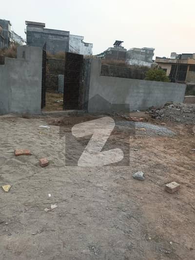 Prime 9 Marla Plot for Sale | Block Z, Shaheen Town | Walking Distance to Lehtrar Road