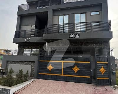 ایم پی سی ایچ ایس - بلاک ڈی ایم پی سی ایچ ایس ۔ ملٹی گارڈنز,بی ۔ 17,اسلام آباد میں 7 مرلہ مکان 2.5 کروڑ میں برائے فروخت۔ ایم پی سی ایچ ایس - بلاک ڈی ایم پی سی ایچ ایس ۔ ملٹی گارڈنز,بی ۔ 17,اسلام آباد میں 7 مرلہ مکان 2.5 کروڑ میں برائے فروخت۔