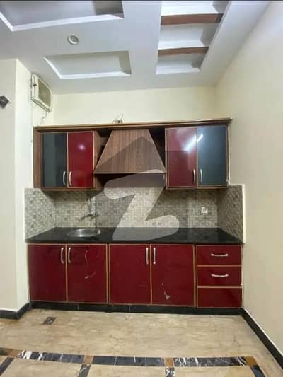 چکلالہ سکیم 3 چکلالہ سکیم,راولپنڈی میں 2 کمروں کا 4 مرلہ زیریں پورشن 18.0 ہزار میں کرایہ پر دستیاب ہے۔