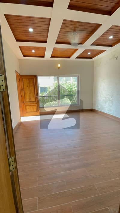 بحریہ انکلیو - سیکٹر سی 2 بحریہ انکلیو,بحریہ ٹاؤن,اسلام آباد میں 5 کمروں کا 9 مرلہ مکان 1.75 لاکھ میں کرایہ پر دستیاب ہے۔ بحریہ انکلیو - سیکٹر سی 2 بحریہ انکلیو,بحریہ ٹاؤن,اسلام آباد میں 5 کمروں کا 9 مرلہ مکان 1.75 لاکھ میں کرایہ پر دستیاب ہے۔