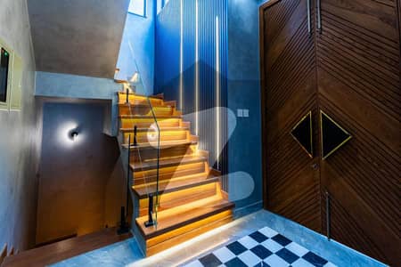 ڈی ایچ اے فیز 1 - بلاک این فیز 1,ڈیفنس (ڈی ایچ اے),لاہور میں 6 کمروں کا 10 مرلہ مکان 6.5 کروڑ میں برائے فروخت۔ ڈی ایچ اے فیز 1 - بلاک این فیز 1,ڈیفنس (ڈی ایچ اے),لاہور میں 6 کمروں کا 10 مرلہ مکان 6.5 کروڑ میں برائے فروخت۔