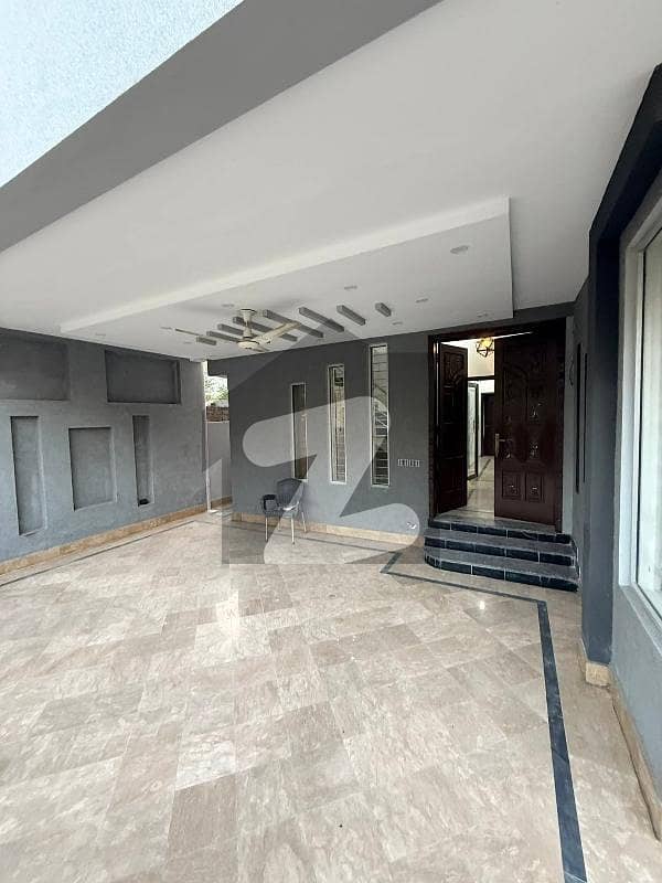 10 Marla house for sale 10 Marla house for sale