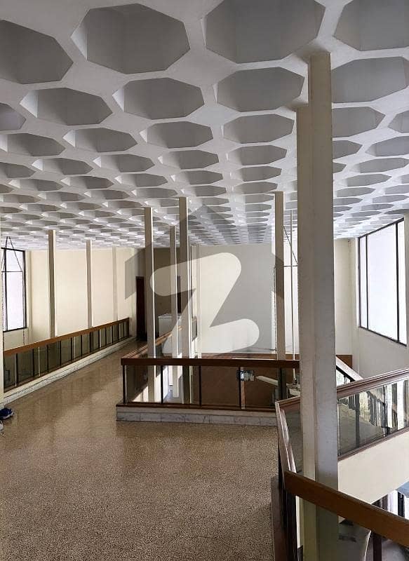 4 Kanal House Available 4 Kanal House Available