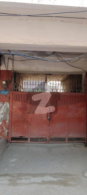 گلستان کالونی نمبر 1 فیصل آباد میں 15 مرلہ عمارت 13.0 کروڑ میں برائے فروخت۔