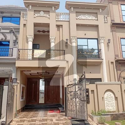 Prime Location 5 Marla House In Park View City - Jade Block For Sale At Good Location Prime Location 5 Marla House In Park View City - Jade Block For Sale At Good Location