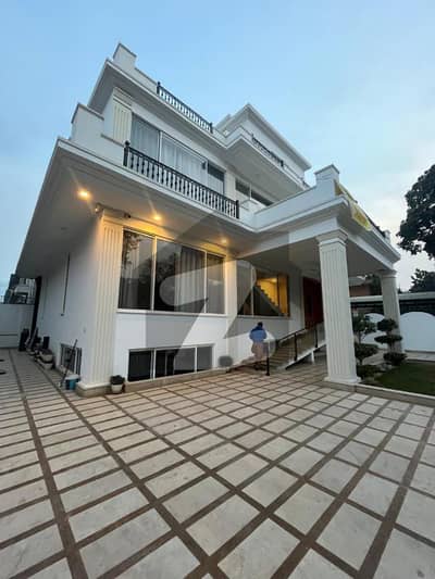 ایف ۔ 7 اسلام آباد میں 10 کمروں کا 1 کنال مکان 34.0 کروڑ میں برائے فروخت۔