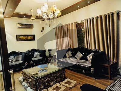 1 KANAL MODERN HOUSE WITH DOUBLE HEIGHT LOBBY AVAILABLE FOR SALE IN DHA PHASE 6