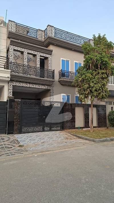 سٹی ہاؤسنگ سوسائٹی سیالکوٹ میں 4 کمروں کا 5 مرلہ مکان 1.65 کروڑ میں برائے فروخت۔