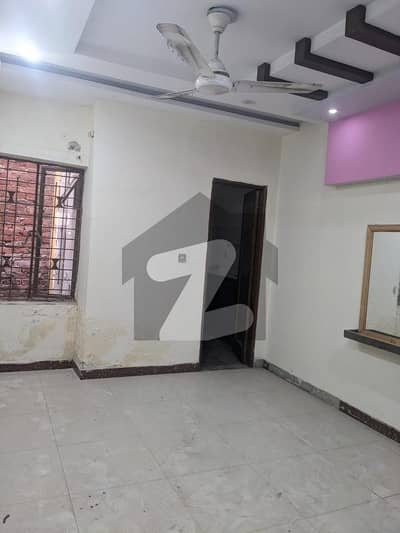 Beautiful 10 Marla Lower Portion