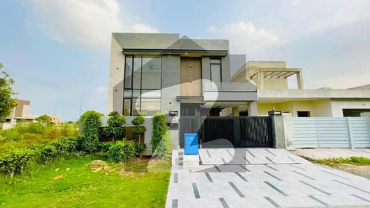 10 Marla Modern House For Sale in Dha Phase 7